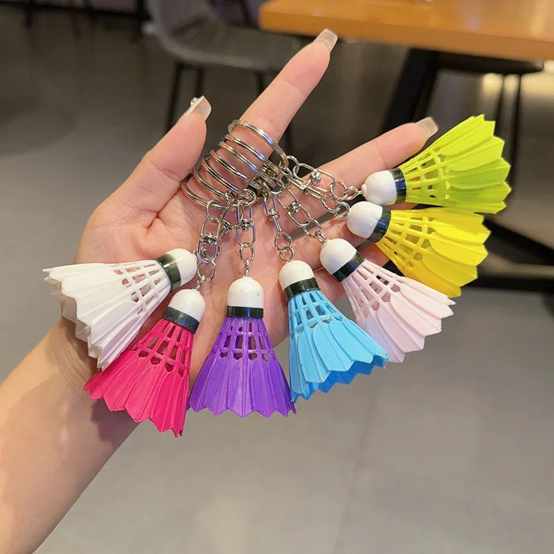 クリエイティブミニバドミントンキーホルダーかわいい羽根キーチ - Badminton Smash のレビューと価格